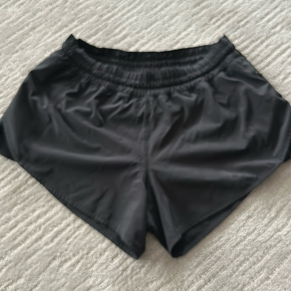 Black lululemon running shirts